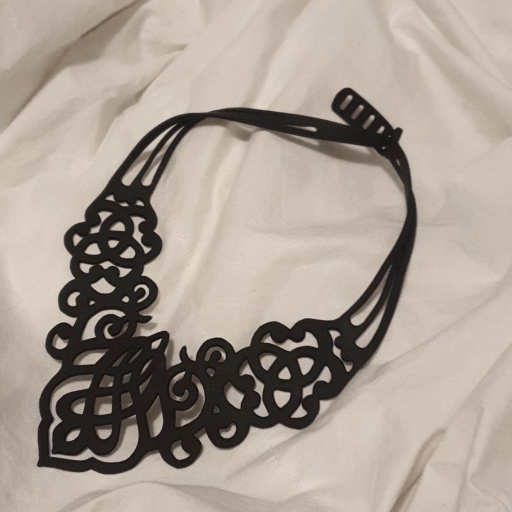 Ladygum necklace
